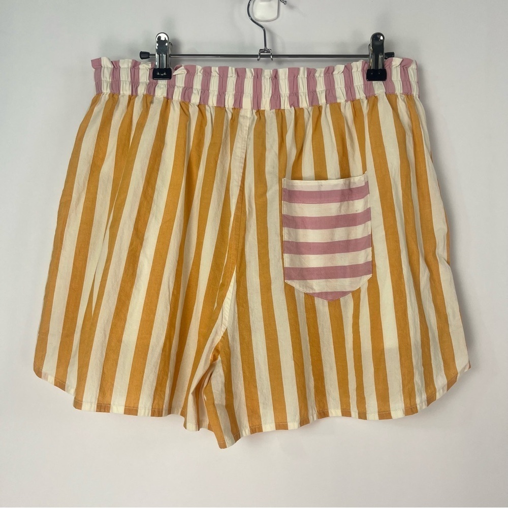 2/$30 Madewell Stripe Cotton Poplin Paperbag Shorts sz Medium - Picture 4 of 6